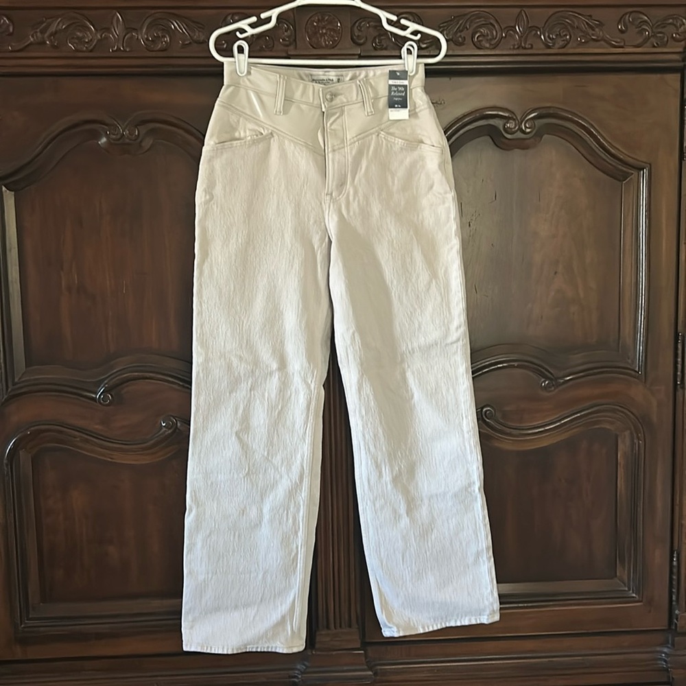 NWT Abercrombie and Fitch High Rise Jeans
